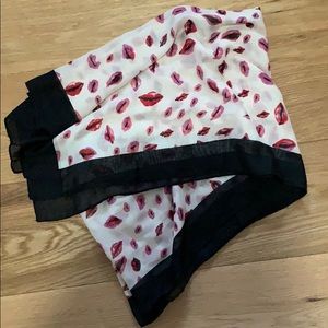 💋 lip scarf 💋 DVF style!
